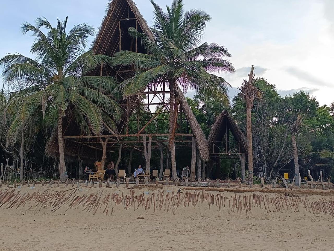Light House Beach Hut Komari Exterior foto